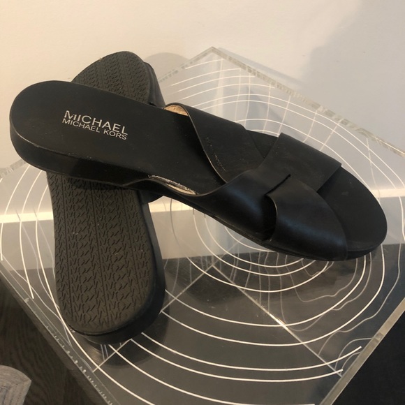 MICHAEL by Michael Kors leather slide sandals - Picture 2 of 3